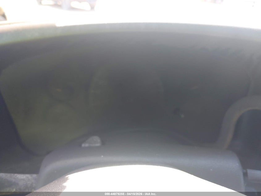 2005 GMC Savana Cutaway Standard W/C7A VIN: 1GDJG31U551122546 Lot: 44878255