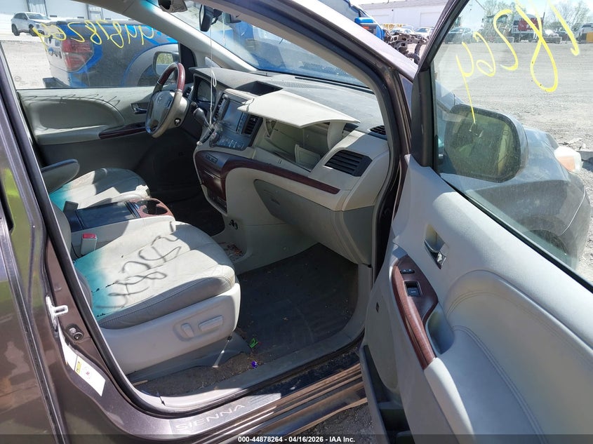 2012 Toyota Sienna 3.5 Limited 7 Passenger silver Lot 111044878264 Vin 5TDDK3DC7CS044001