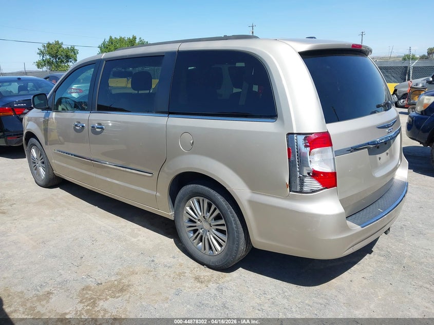 2014 Chrysler Town & Country Touring-L