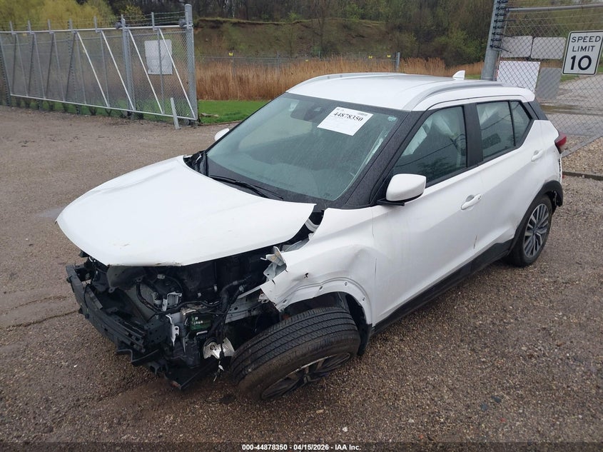 2024 Nissan Kicks Sv Xtronic Cvt