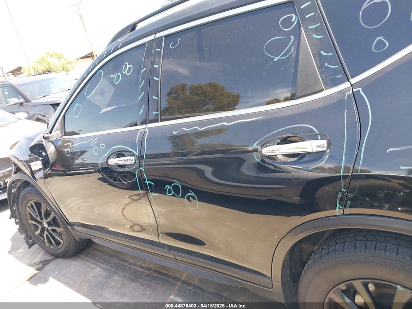 2018 Nissan Rogue Sv VIN: 5N1AT2MT2JC767548 Lot: 44878403
