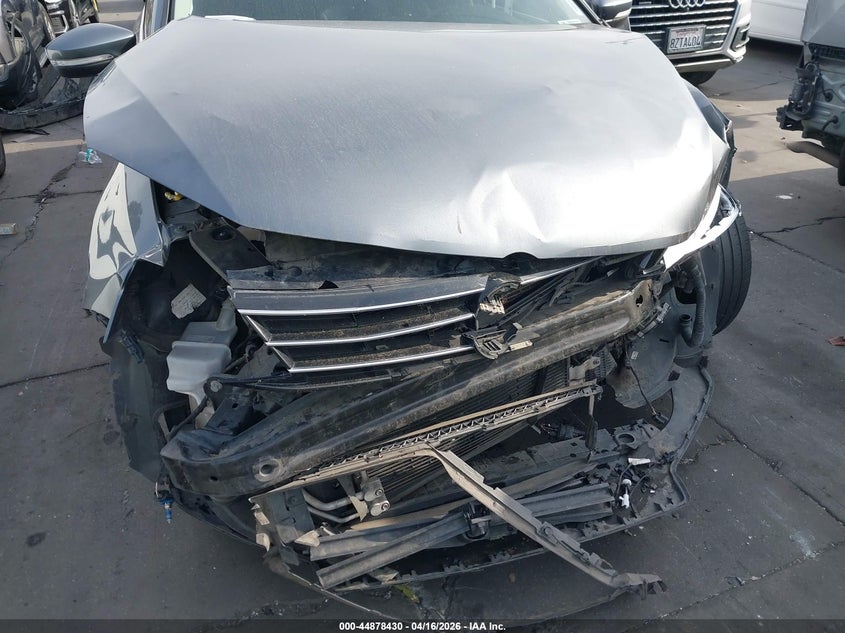2017 Volkswagen Jetta 1.8 1.8T Sel/1.8T Sel Premium grey Lot 111044878430 Vin 3VWL17AJ4HM391346