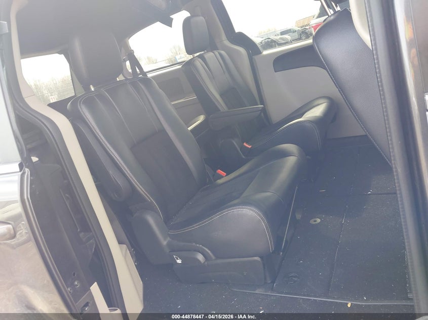 2018 Dodge Grand Caravan Sxt VIN: 2C4RDGCG9JR281607 Lot: 44878447