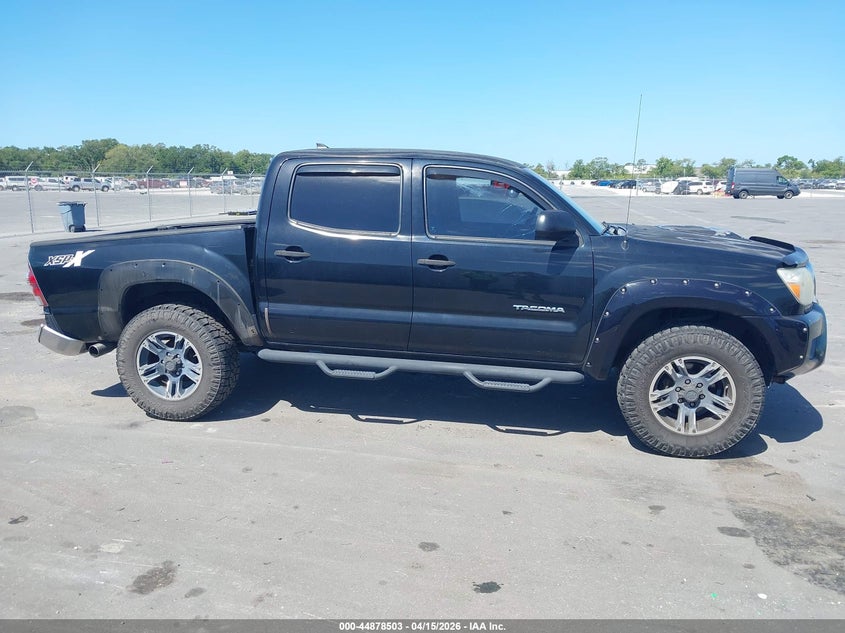 2015 Toyota Tacoma Base V6 VIN: 3TMLU4EN0FM164724 Lot: 44878503