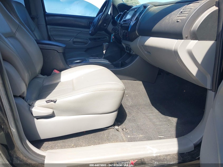 2015 Toyota Tacoma Base V6