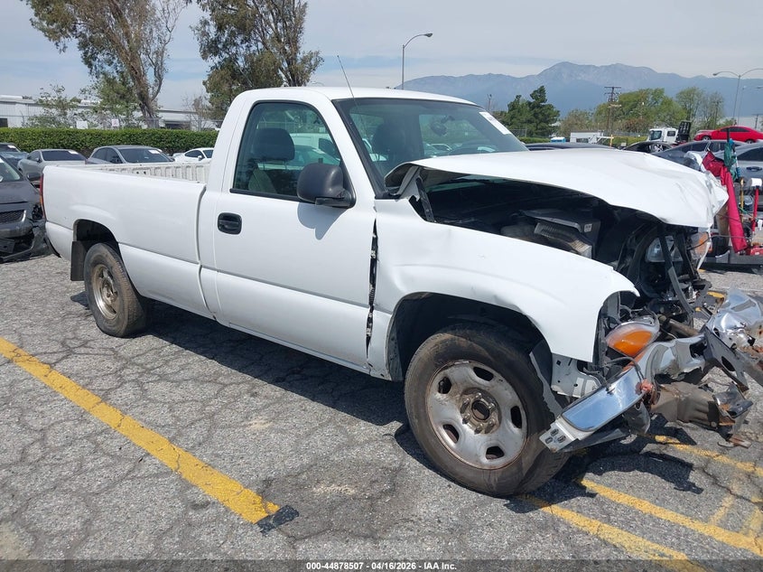 2004 GMC Sierra 1500 Work Truck