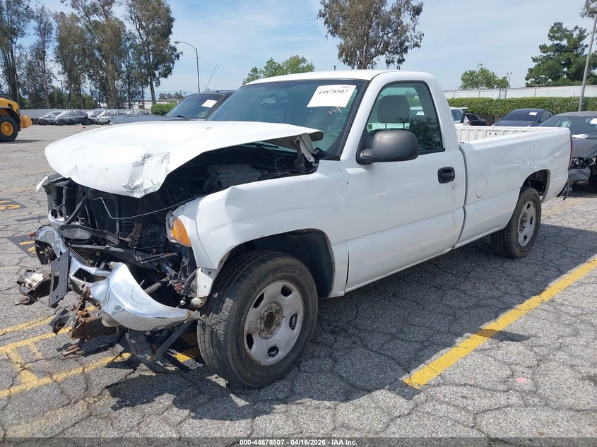 2004 GMC Sierra 1500 Work Truck