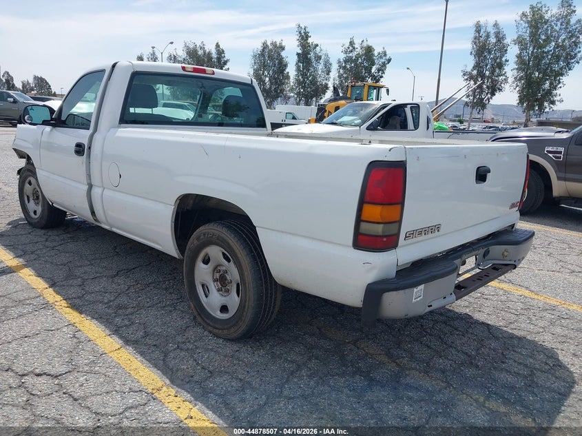 2004 GMC Sierra 1500 Work Truck