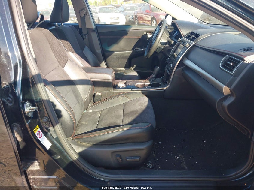 2015 Toyota Camry Xse