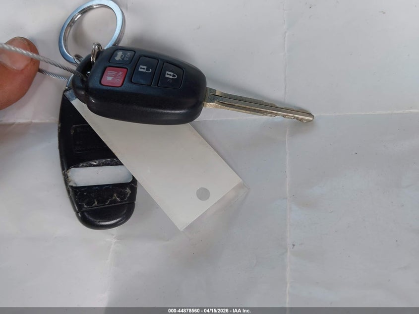 2017 Toyota Corolla Se VIN: 2T1BURHE8HC783667 Lot: 44878560