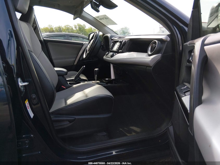 2018 TOYOTA RAV4 auction photo 5