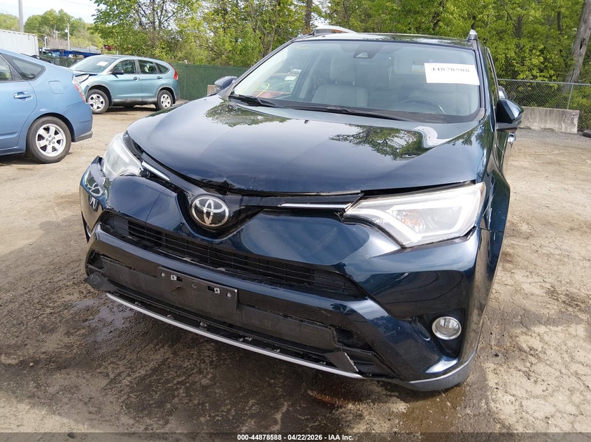 2018 TOYOTA RAV4 auction photo 6