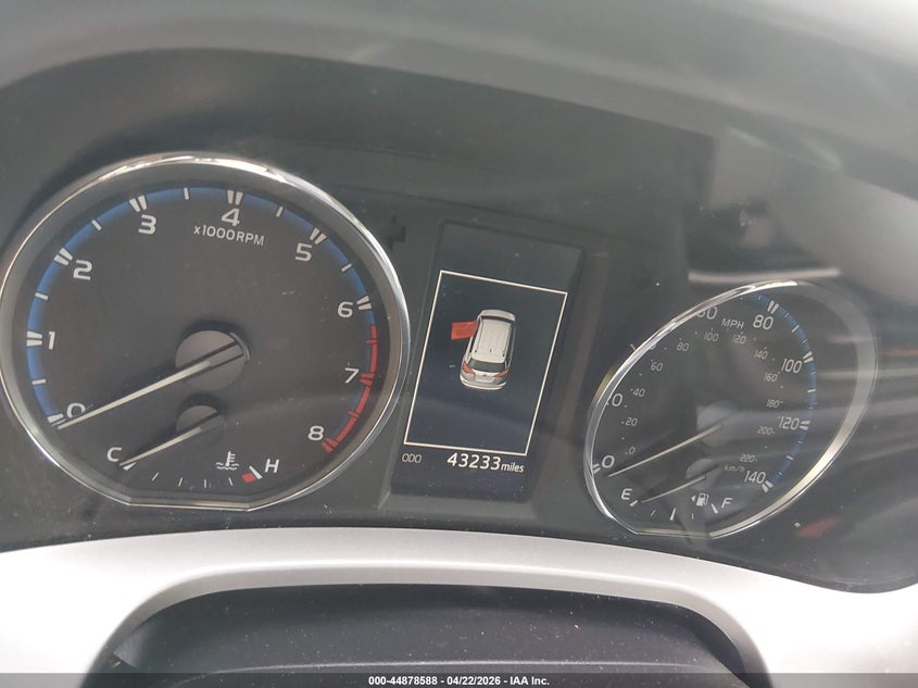 2018 TOYOTA RAV4 auction photo 7