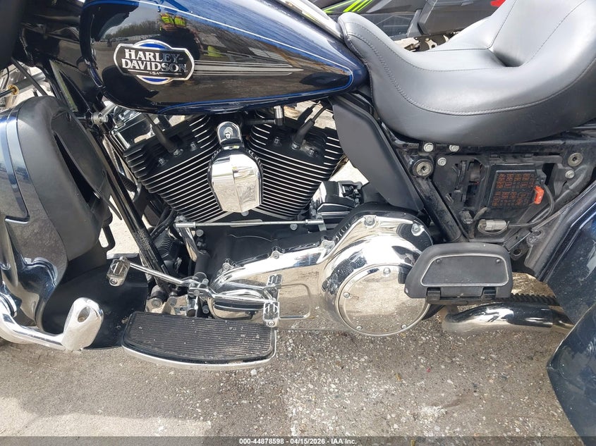 2012 Harley-Davidson Flhtcutg Tri Glide Ultra Classic VIN: 1HD1MAM16CB855195 Lot: 44878598