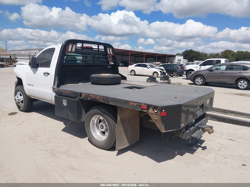 2018 CHEVROLET SILVERADO 3500HD CHASSIS auction photo 3