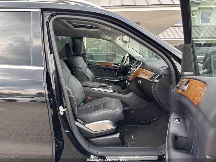 2015 Mercedes-Benz Gl 550 4Matic