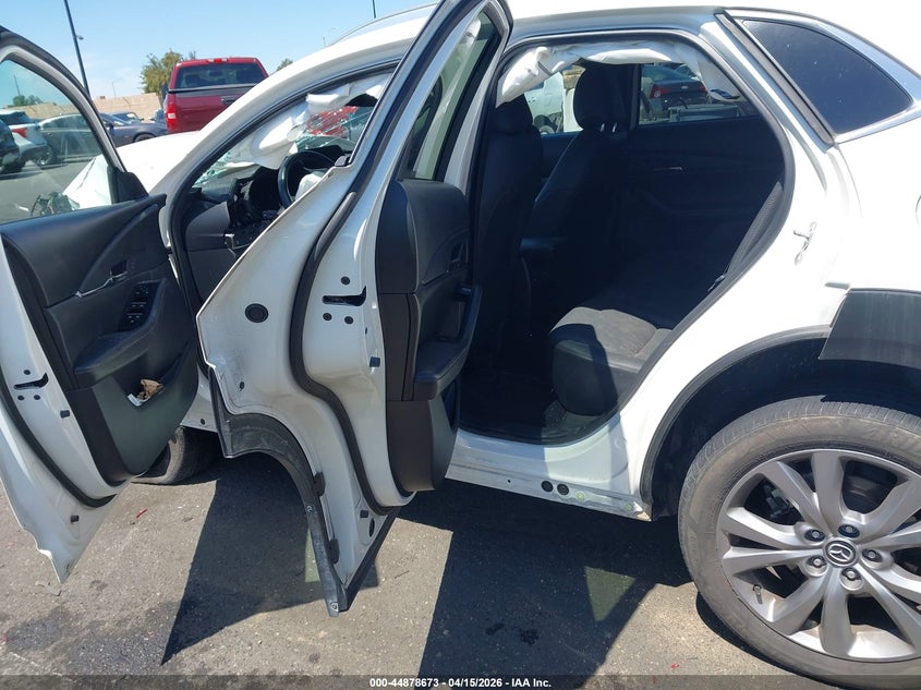 2023 Mazda Cx-30 2.5 S Preferred VIN: 3MVDMBCM2PM507200 Lot: 44878673