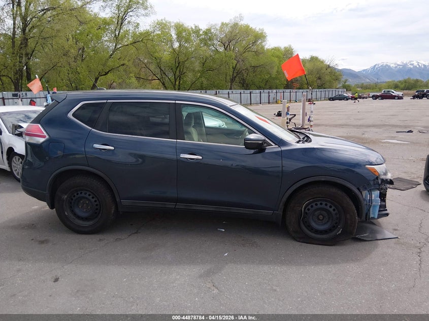 2015 Nissan Rogue S VIN: 5N1AT2MK0FC829186 Lot: 44878784