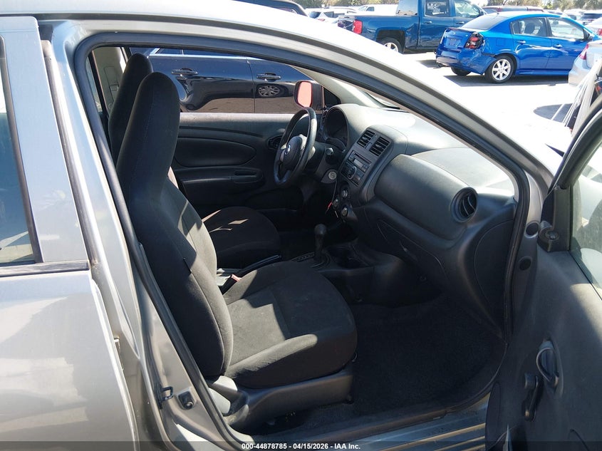 2013 Nissan Versa 1.6 S+