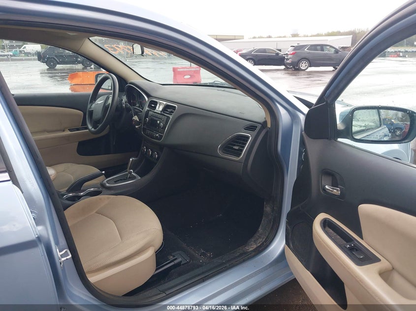 2012 Chrysler 200 Lx