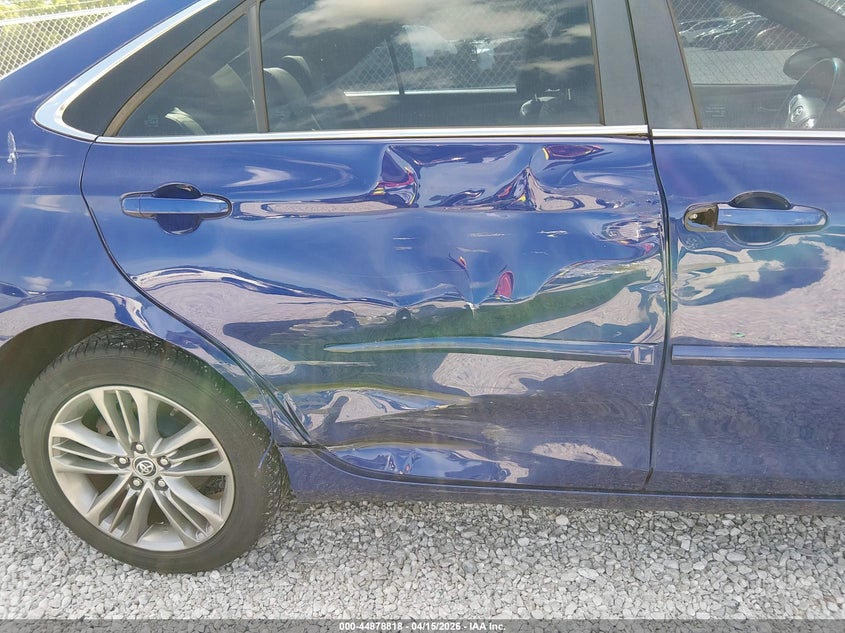 2015 Toyota Camry Se VIN: 4T1BF1FK5FU923383 Lot: 44878818