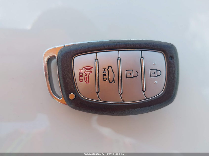 2017 Hyundai Elantra Limited VIN: KMHD84LF5HU075424 Lot: 44878960