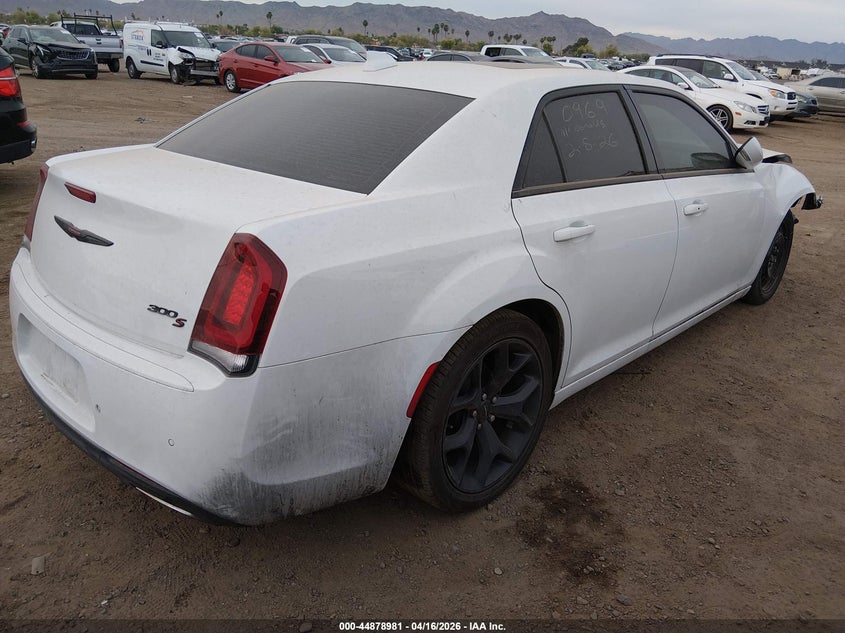 2022 Chrysler 300 S