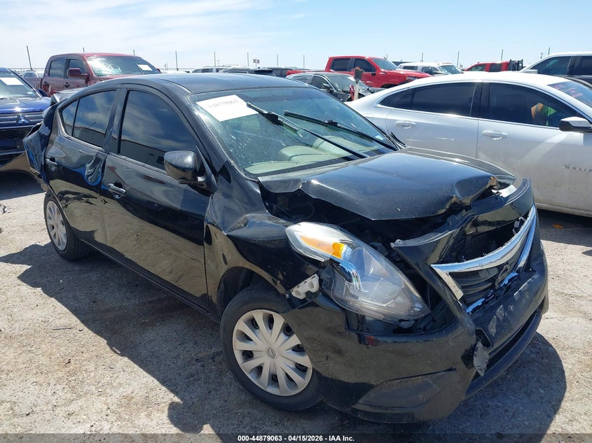 2017 Nissan Versa 1.6 S+