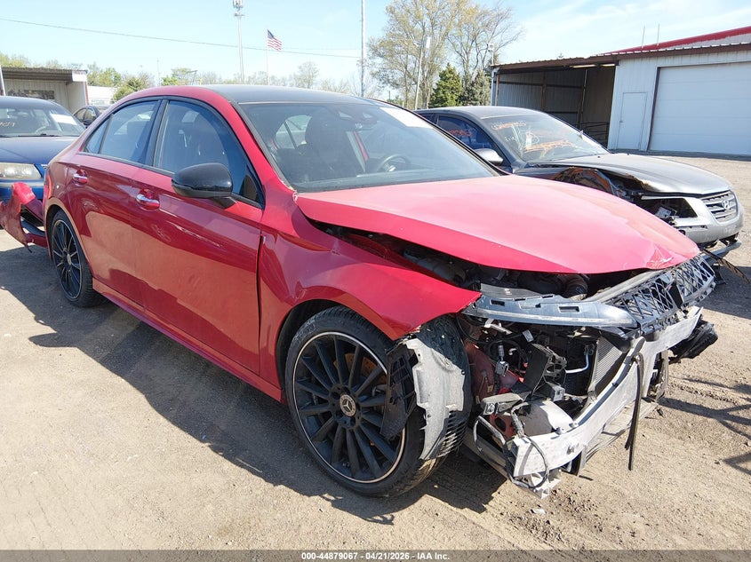 2019 Mercedes-Benz A 220 4Matic
