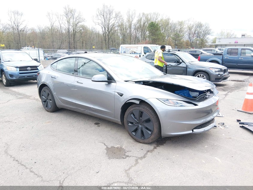2026 TESLA MODEL 3 PREMIUM REAR-WHEEL DRIVE/STANDARD REAR-WHEEL DRIVE
