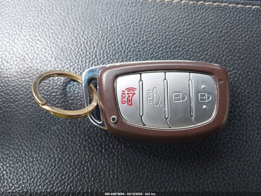 2015 Hyundai Sonata Limited 2.0T VIN: 5NPE34AB9FH182345 Lot: 44879094