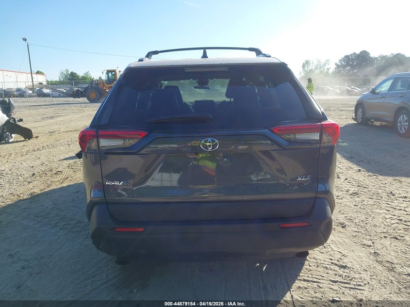 VIN 2T3C1RFV9NC208920 2022 TOYOTA RAV4 XLE PREMIUM