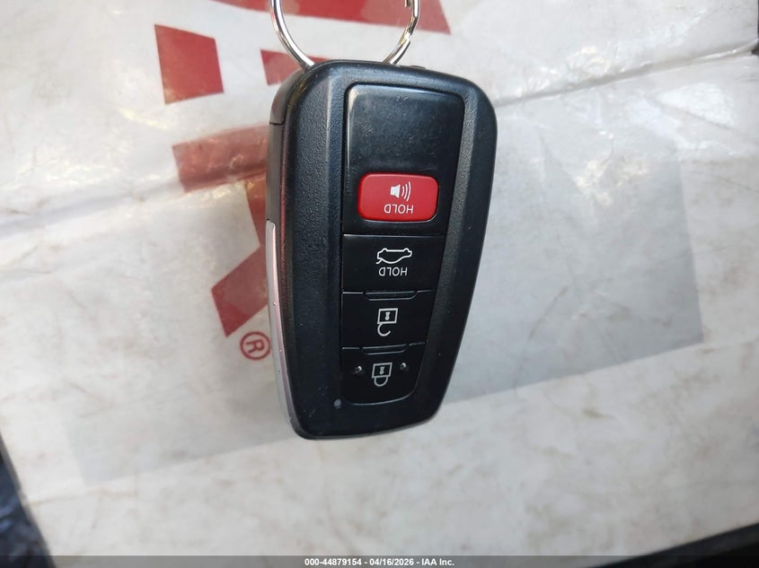 VIN 2T3C1RFV9NC208920 2022 TOYOTA RAV4 XLE PREMIUM