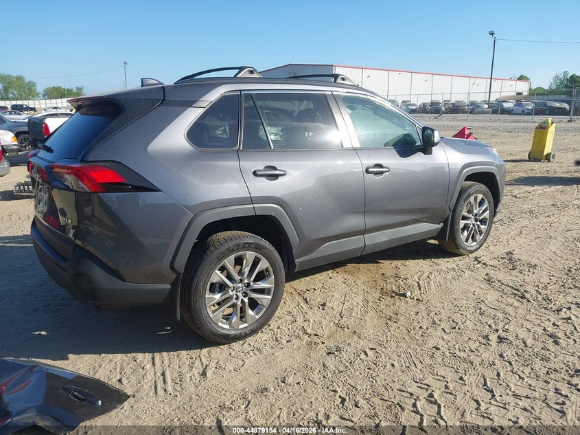 VIN 2T3C1RFV9NC208920 2022 TOYOTA RAV4 XLE PREMIUM