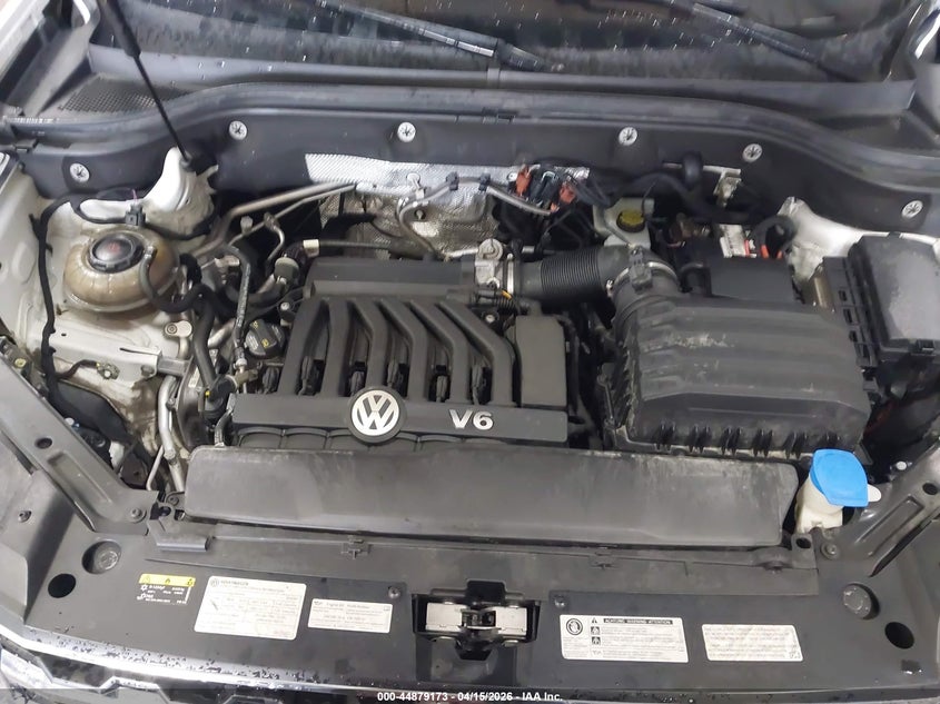 2019 Volkswagen Atlas 3.6L V6 Sel Premium VIN: 1V2NR2CA1KC569709 Lot: 44879173