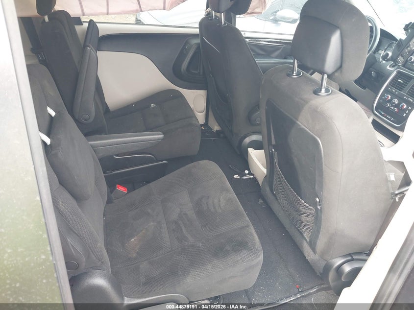 2015 Dodge Grand Caravan Sxt VIN: 2C4RDGCG1FR750261 Lot: 44879191