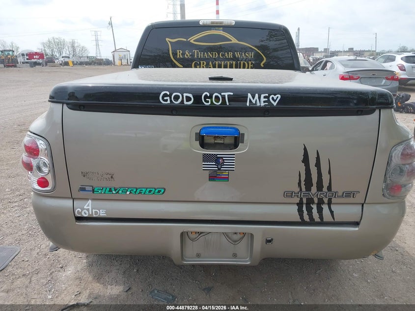 2001 Chevrolet Silverado 1500 Ls VIN: 2GCEC19T011281285 Lot: 44879228