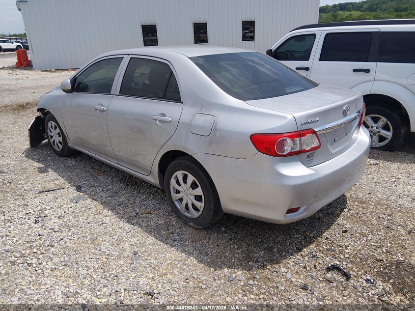 2013 TOYOTA COROLLA auction photo 3