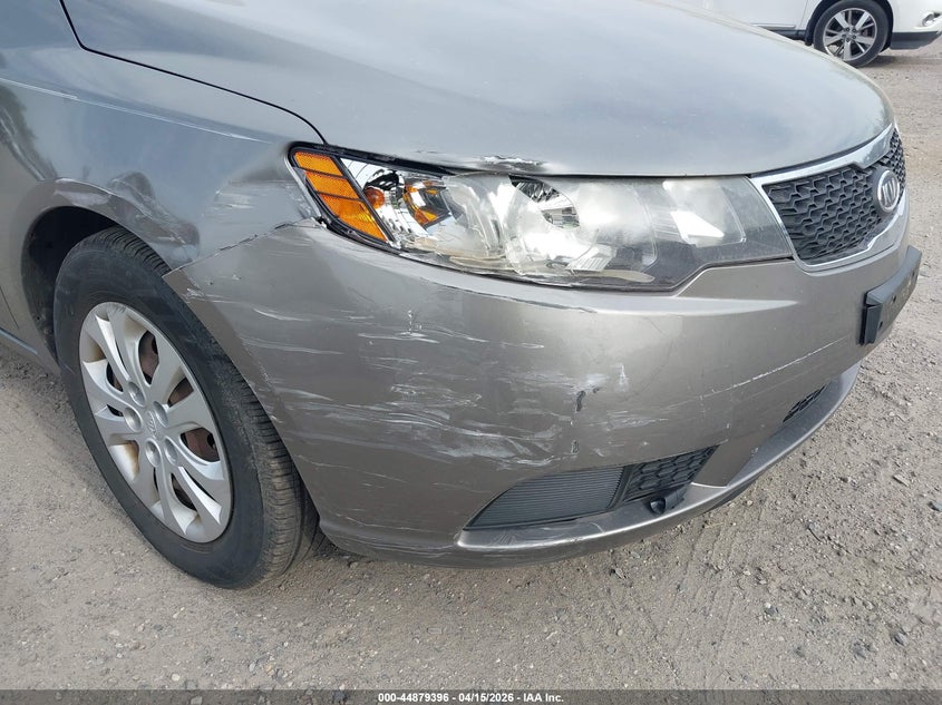2011 Kia Forte Ex VIN: KNAFU4A2XB5442180 Lot: 44879396