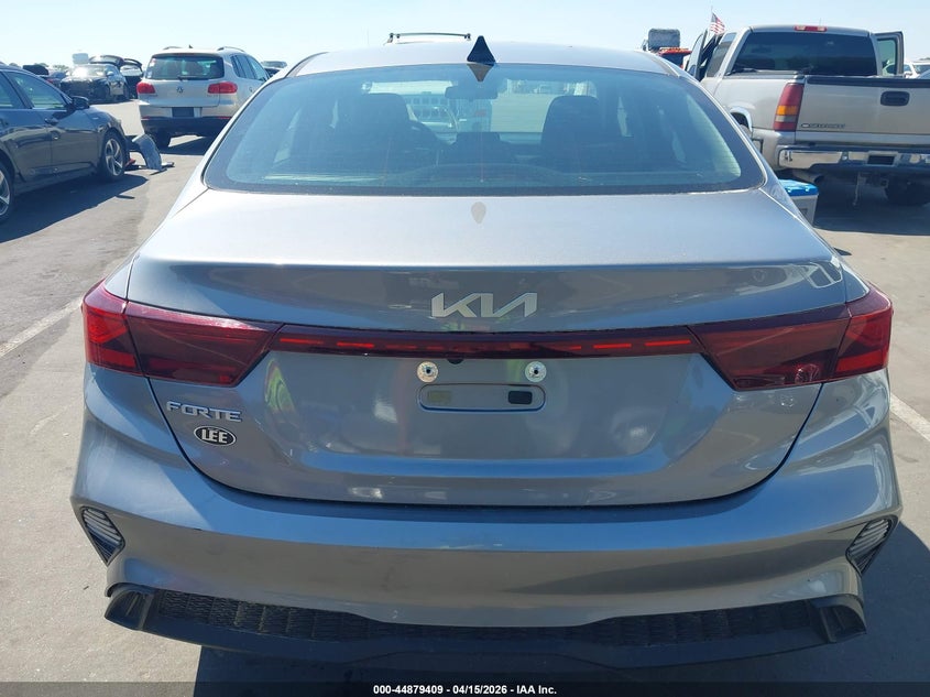 2023 Kia Forte Lxs VIN: 3KPF24AD5PE627081 Lot: 44879409