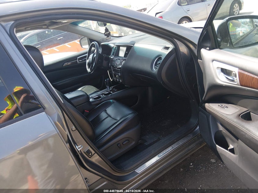 2015 Nissan Pathfinder Platinum