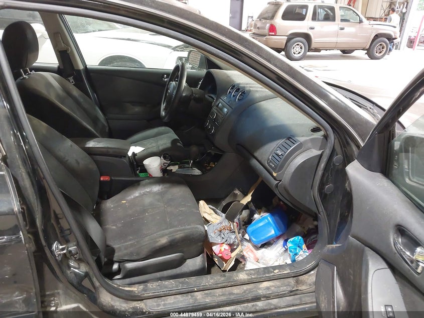 2010 NISSAN ALTIMA auction photo 5