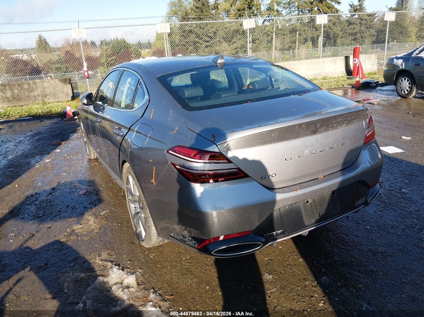 2025 Genesis G70 2.5T Rwd