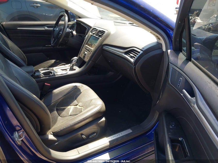 2013 Ford Fusion Hybrid Titanium VIN: 3FA6P0RU8DR279320 Lot: 44879501