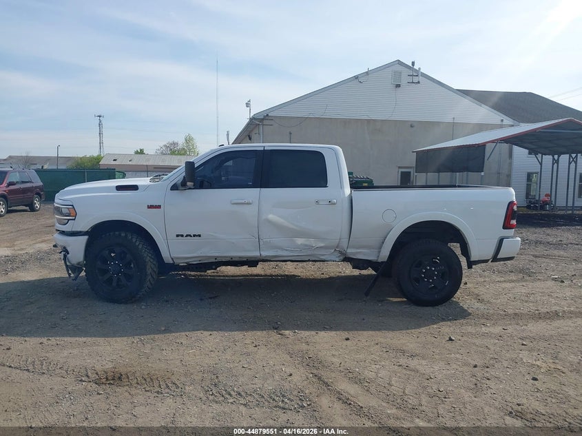 2022 Ram 2500 6.4 Ram Laramie 4X4 6'4 Box white Lot 111044879551 Vin 3C6UR5FJ0NG221810