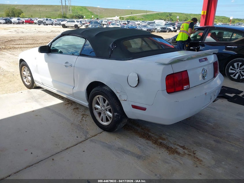 2007 Ford Mustang V6 Deluxe/V6 Premium