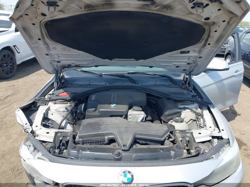 2015 BMW 3er 2.0 328i Xdrive Silver Lot 111044879647 Vin WBA3B3C53FJ984888