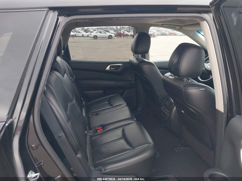 2015 Nissan Pathfinder Platinum VIN: 5N1AR2MM5FC628349 Lot: 44879828