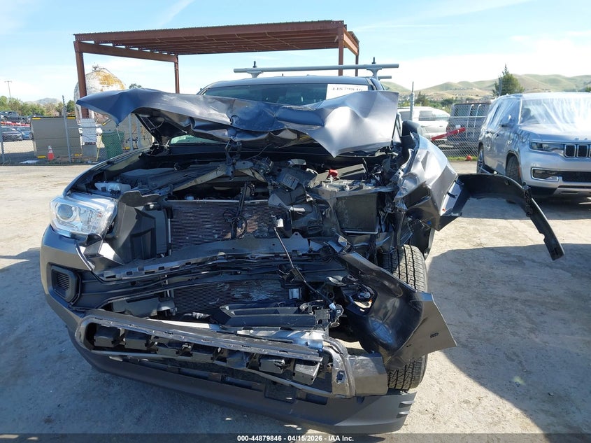 2022 Toyota Tacoma Sr V6 VIN: 3TYRZ5CNXNT017799 Lot: 44879846