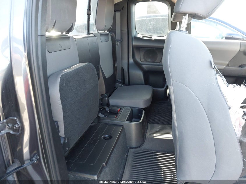 2022 Toyota Tacoma Sr V6 VIN: 3TYRZ5CNXNT017799 Lot: 44879846